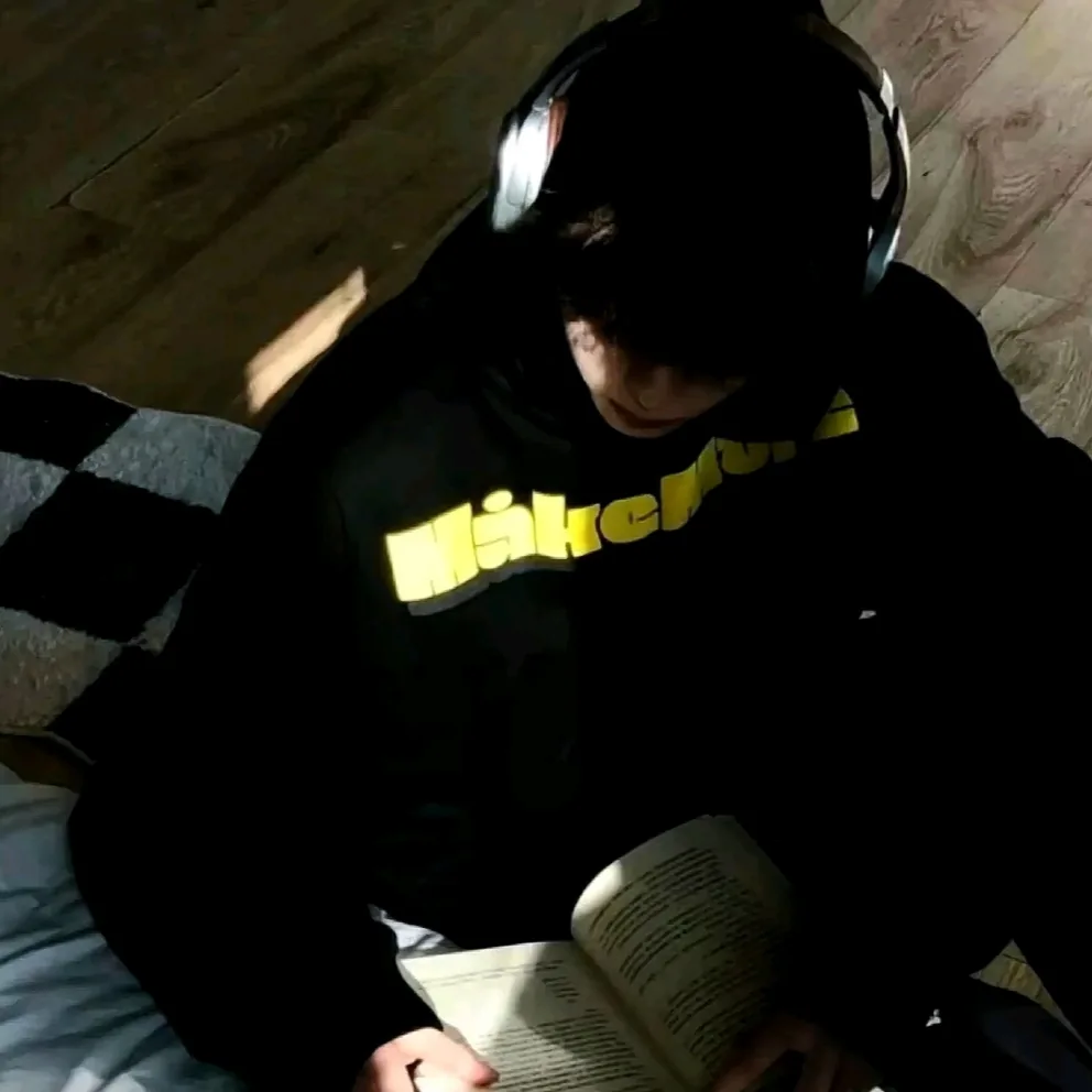 琼旭_的头像-松纸工作室博客